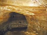 busbridge-lakes-cave-hermit-interior-2